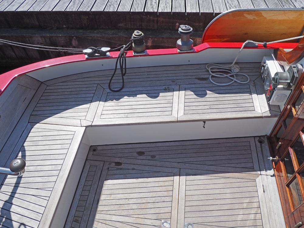 picture Deck equipment